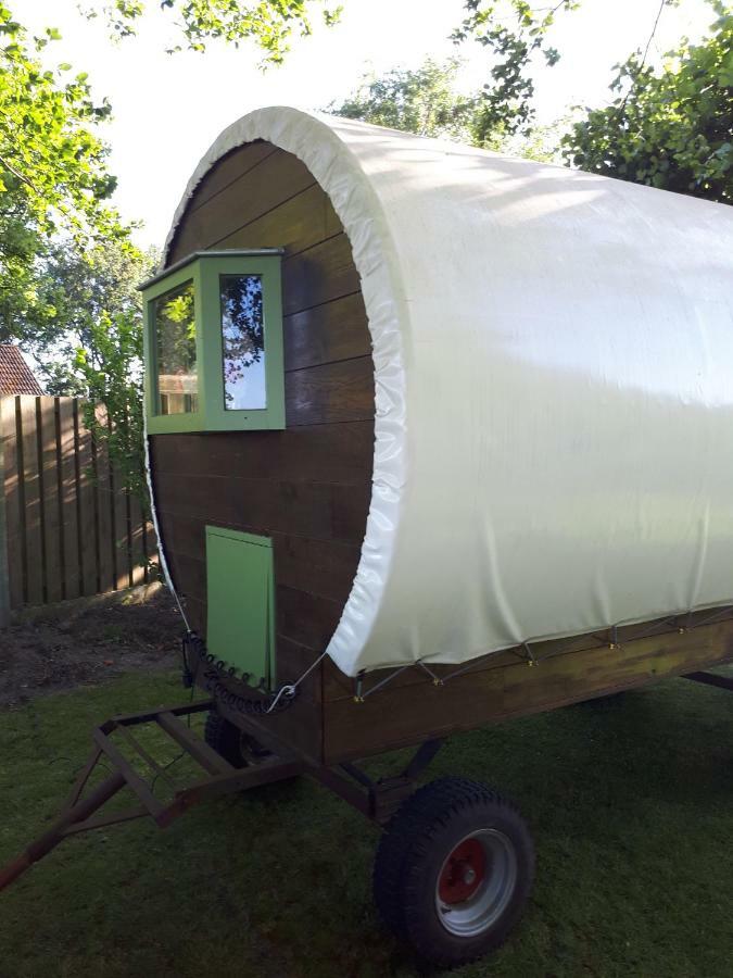 Irish Bowtop Op Het Platteland Van Huize Ouwervelden Wouwsche Plantage エクステリア 写真