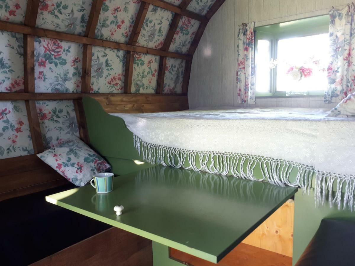 Irish Bowtop Op Het Platteland Van Huize Ouwervelden Wouwsche Plantage エクステリア 写真