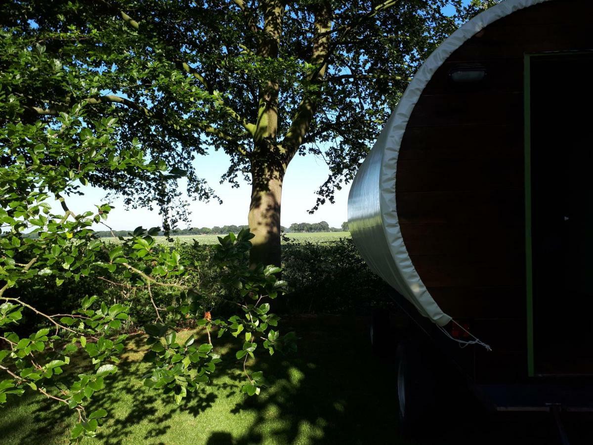 Irish Bowtop Op Het Platteland Van Huize Ouwervelden Wouwsche Plantage エクステリア 写真